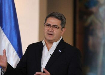 El expresidente de Honduras Juan Orlando Hernández anuncia que se entregará voluntariamente