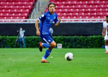 Prensa hondureña se rinde ante Enrico Dueñas