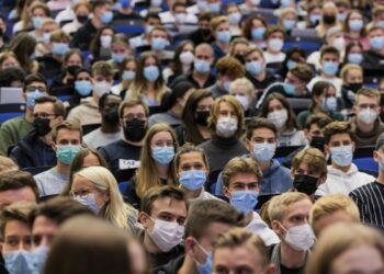 Europa vive una «tregua» de covid-19 que podría conducir al fin de la pandemia, según OMS