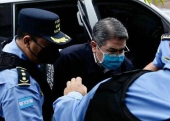 Expresidente de Honduras pedido en extradición por EE.UU. pide casa por cárcel