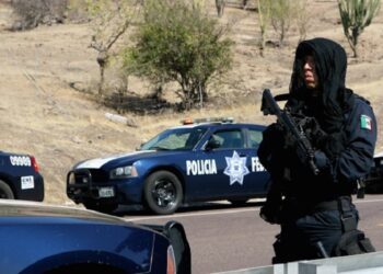 Asesinan a tiros a un jefe de la Policía de Tránsito y a su pareja en el noroeste de México