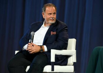 ¿Raúl de Molina se va a Telemundo? Aseguran que nueva directiva Univisión ya no quiere al conductor