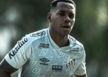 La Justicia de Italia pidió la extradición de Robinho y presentó una orden de captura por el caso de violación