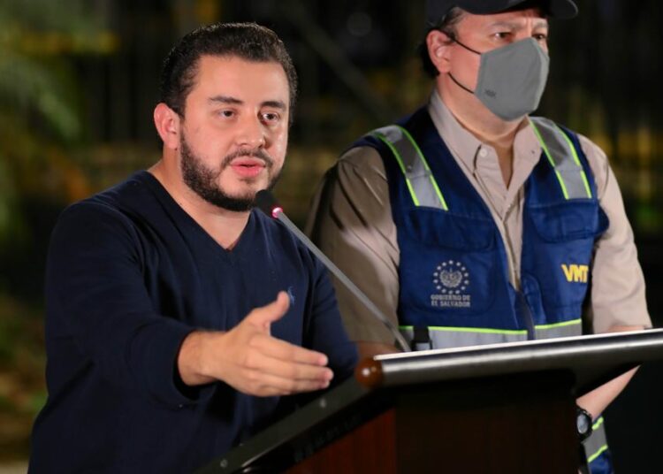 Autoridades imponen 486 infracciones de tránsito y detienen a 3 conductores por cobros indebidos