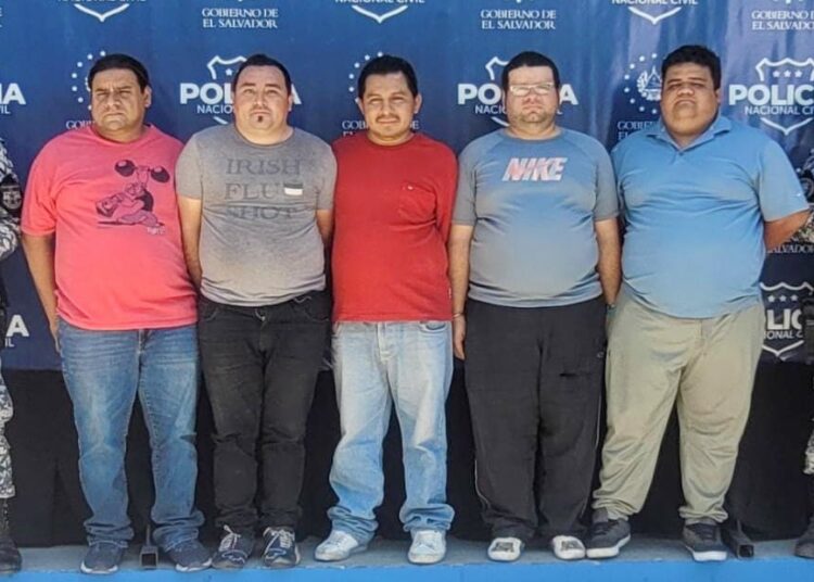 PNC captura a Sujetos que fingían trabajar en aplicación de trasporte para cometer crímenes