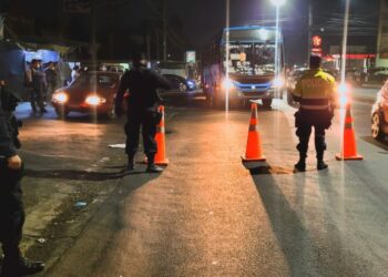 Nayib Bukele: “El sector del transporte público DEBERÁ RESPETAR las tarifas establecidas”