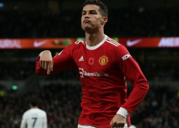 Triplete de CR7: máximo goleador de la historia del fútbol y tres puntos de oro en Premier League