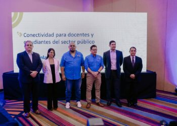 Ministerio de Educación y compañías telefónicas lanzan proyecto de conectividad para docentes y estudiantes del sector público