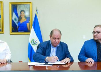 Gobierno e industria cinematográfica firman convenio de cooperación para la promoción del campo audiovisual