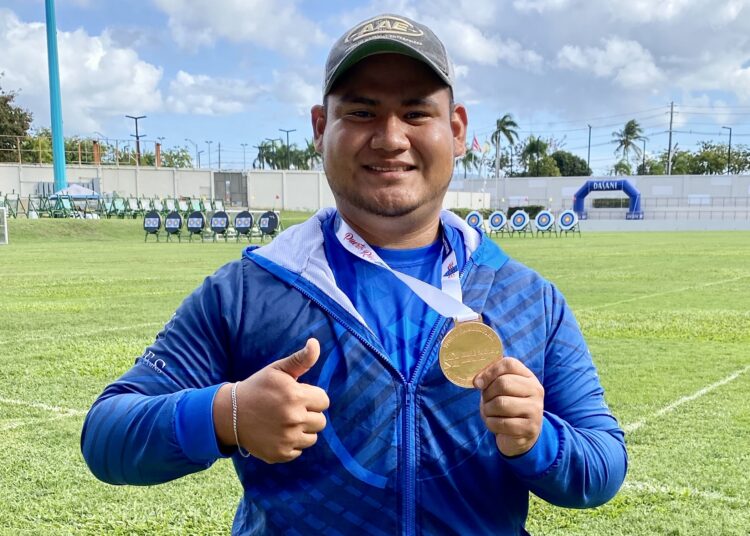 El arquero salvadoreño Douglas Nolasco obtuvo la medalla de bronce en el Puerto Rico Archery Cup 2022