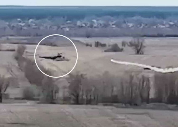 (VIDEO) Un misil ucraniano derriba a un helicóptero ruso