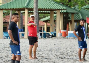 Se intensifica la preparación de las selecciones playeras El Salvador Beach Soccer Cup 2022
