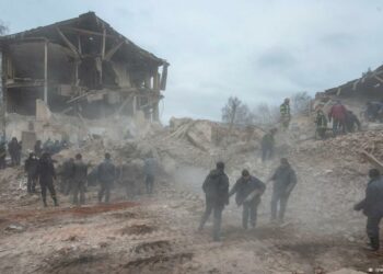 Tropas rusas iniciaron asalto a Jersón, en el sur de Ucrania