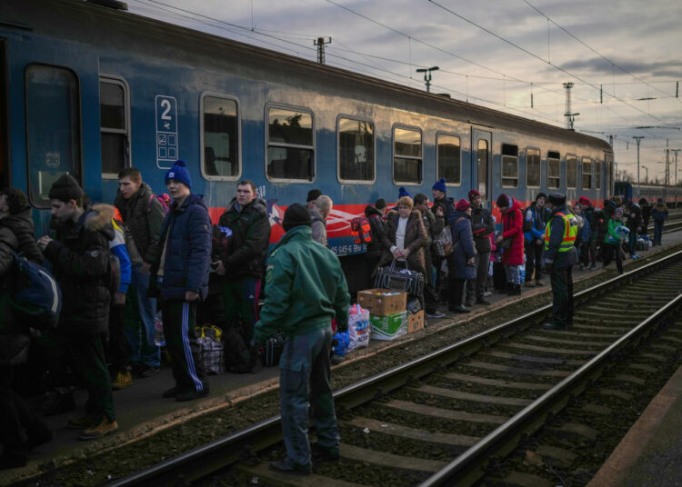 ACNUR: un millón de personas han huido de Ucrania