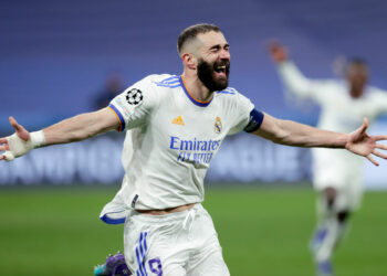 Real Madrid ganó 3-1 al PSG con triplete de Benzemá