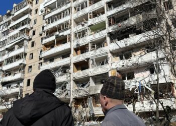 Kiev impuso un toque de queda hasta el jueves por los ataques rusos