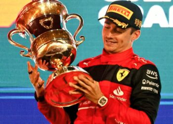 Leclerc abre la nueva era de la F1 liderando el «uno-dos» de Ferrari
