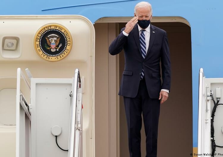 Biden llegó a Bruselas para participar este 24 de marzo en tres cumbres sobre la invasión rusa de Ucrania