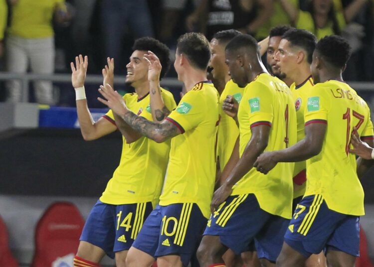 Colombia goleó 3-0 a Bolivia y sigue soñando con jugar el Mundial por medio del repechaje