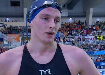 Continúa polémica de Lia Thomas: Transgénero que del lugar 462 en el ranking masculino pasó al número uno en el femenino