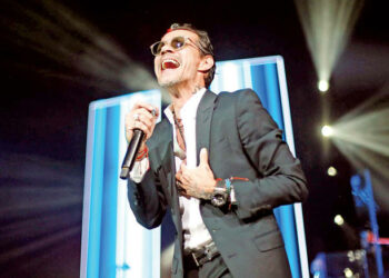 ‘El Flaco’ está de regreso: Marc Anthony abre su gira con pura salsa y amor