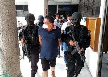 Juzgado decreta instrucción contra Catalino Miranda por aumento ilegal del pasaje e impone medidas sustitutivas