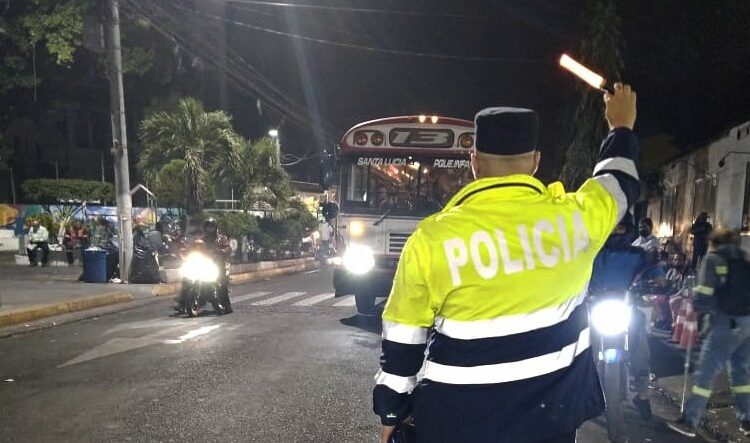 PNC mantiene controles vehiculares en diferentes puntos del país