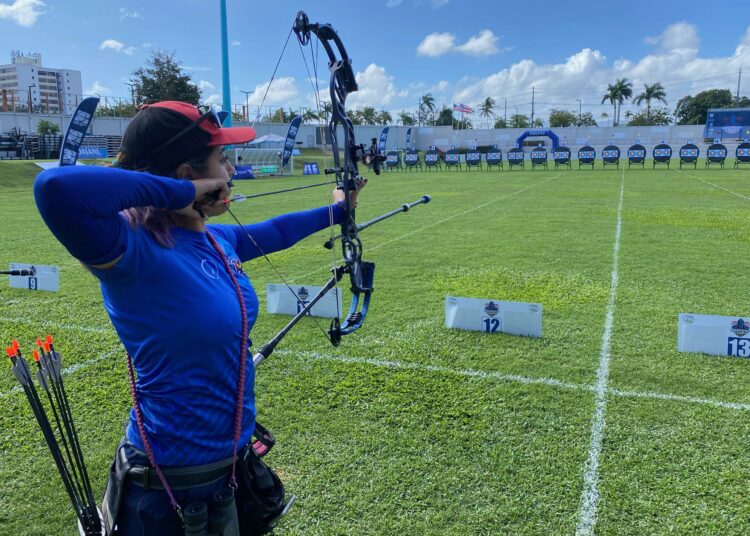 Tres salvadoreños avanzan a cuartos de final del Puerto Rico Archery Cup 2022
