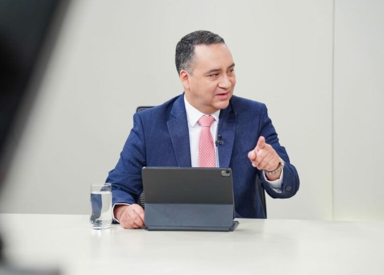 Fiscal General: «Estamos persiguiendo a los delincuentes, a los que se aprovechan de la población, a los líderes de pandillas»