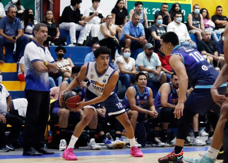 San Salvador domina La Liga Nacional de Baloncesto