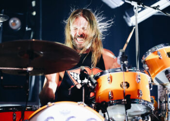 Murió en Bogotá el baterista de Foo Fighters, Taylor Hawkins