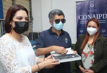 Inauguran la primera tienda de productos para personas ciegas y de baja visión en El Salvador 