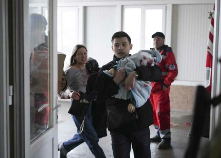 El conflicto entre Rusia y Ucrania ha dejado más de 120 niños muertos, según agencia ucraniana