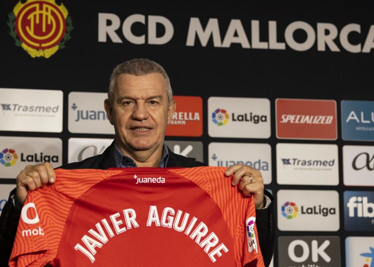 Javier Aguirre, por su sexta aventura en el fútbol español: fichó por el Mallorca