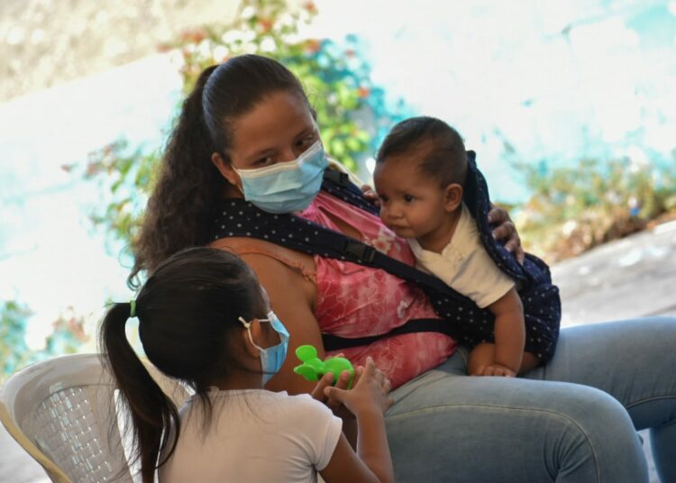 Ministerio de Vivienda entregó escrituras de propiedad a 75 familias en San Martín