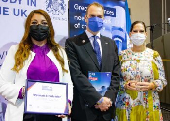 Walmart El Salvador recibe reconocimiento por ser una empresa inclusiva