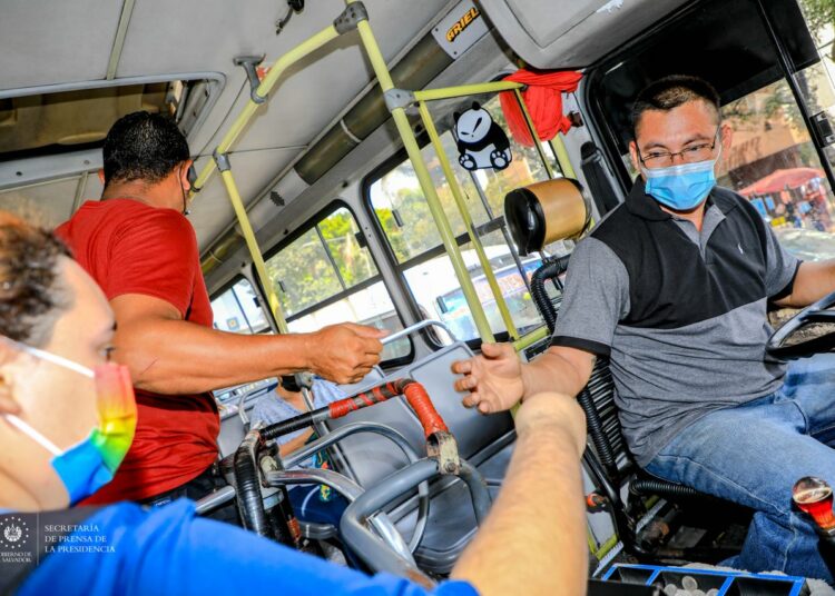 Gobierno reitera que no permitirá cobros desmedidos en tarifa del transporte colectivo