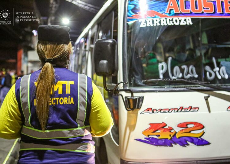 Gobierno sigue articulando esfuerzos para brindar servicio de transporte a usuarios de rutas 42 y 152