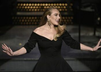 Adele luce sin maquillaje y cautiva a sus fans