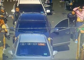 VIDEO | Pareja de asaltantes son capturados sobre la Rubén Darío