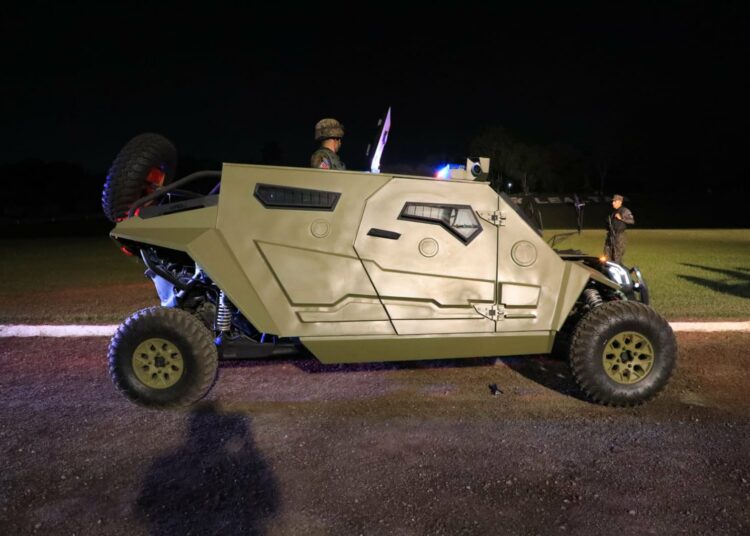 VIDEO | Gobierno pone en funcionamiento nuevos vehículos blindados de patrullaje rural para combatir a las pandillas