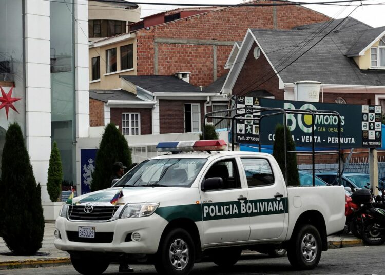 Un conductor en estado de ebriedad dice ser de Ucrania para tratar de evitar una multa en Bolivia