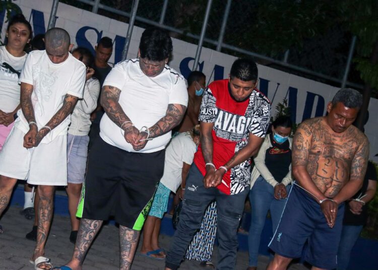 PNC y FGR ejecutan fuerte operativo en San Salvador capturando 34 pandilleros