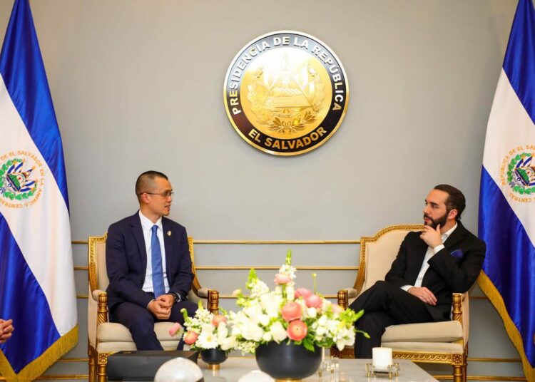 Presidente Nayib Bukele se reúne con CEO de Binance Changpeng Zhao