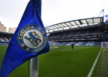 El Chelsea advierte que tras la sanción al dueño del club, el ruso Roman Abramovich, se quedaría sin dinero en 17 días y piden ayuda al Gobierno británico