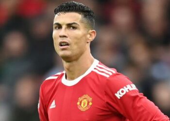 Cristiano Ronaldo, en el ojo de la tormenta: dudas sobre su lesión y el gesto que causó malestar en sus compañeros de Manchester United