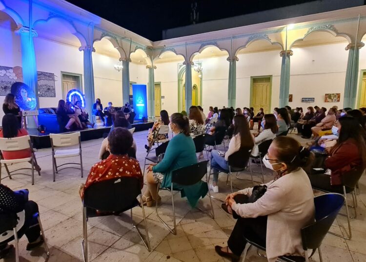 Diputadas cian de La Libertad asisten a foro sobre el rol transformador de las mujeres