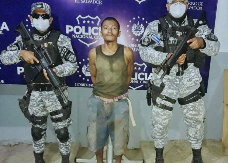 Capturan a alias “Tómbola” por pasear con arma de fuego ilegal