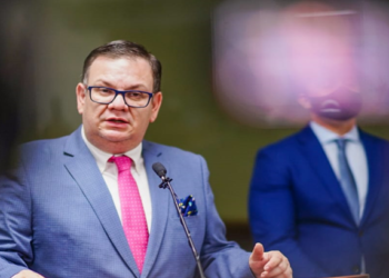 Diputado Christian Guevara sugiere revisión urgente a la Ley reguladora de prácticas clínicas realizadas por estudiantes de medicina