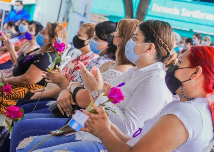 Diputadas de Nuevas Ideas acompañan a salvadoreñas para conmemorar el Día Internacional de la Mujer